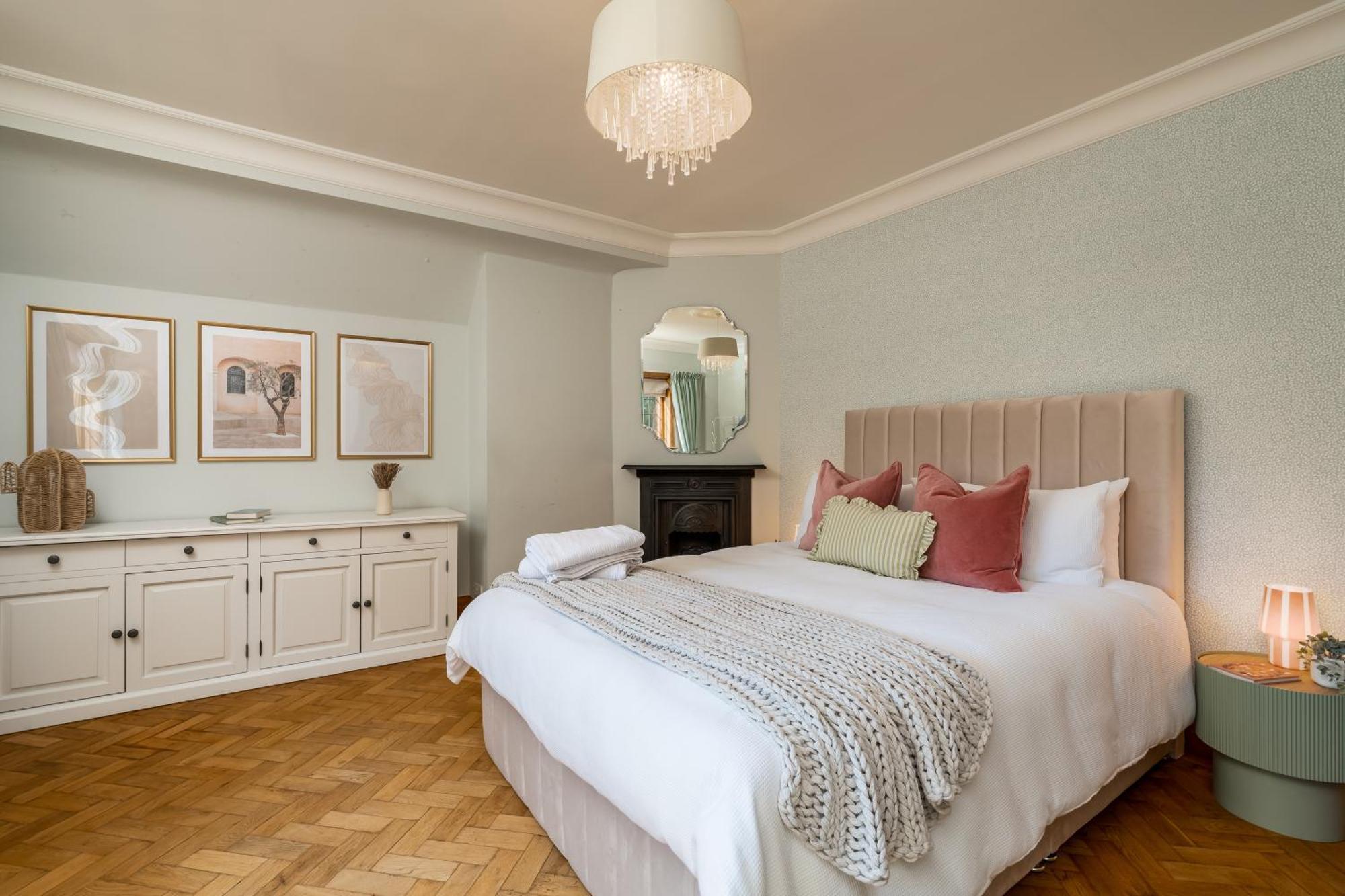 Luxury Period 7 Bed Mansion Near Warner Bros * Watford (Hertfordshire)
